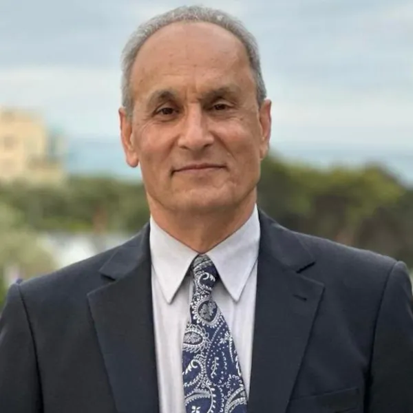 Portrait of Touraj Afshar, Melbourne-based counsellor and psychotherapist providing individual, couples, and family therapy